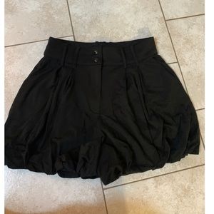 H&M black dressy shorts size 8